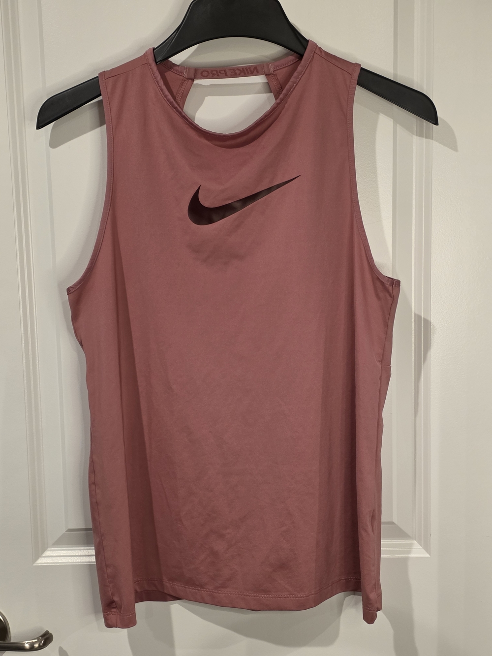 Nike Women's Pro Tank Essential Swoosh